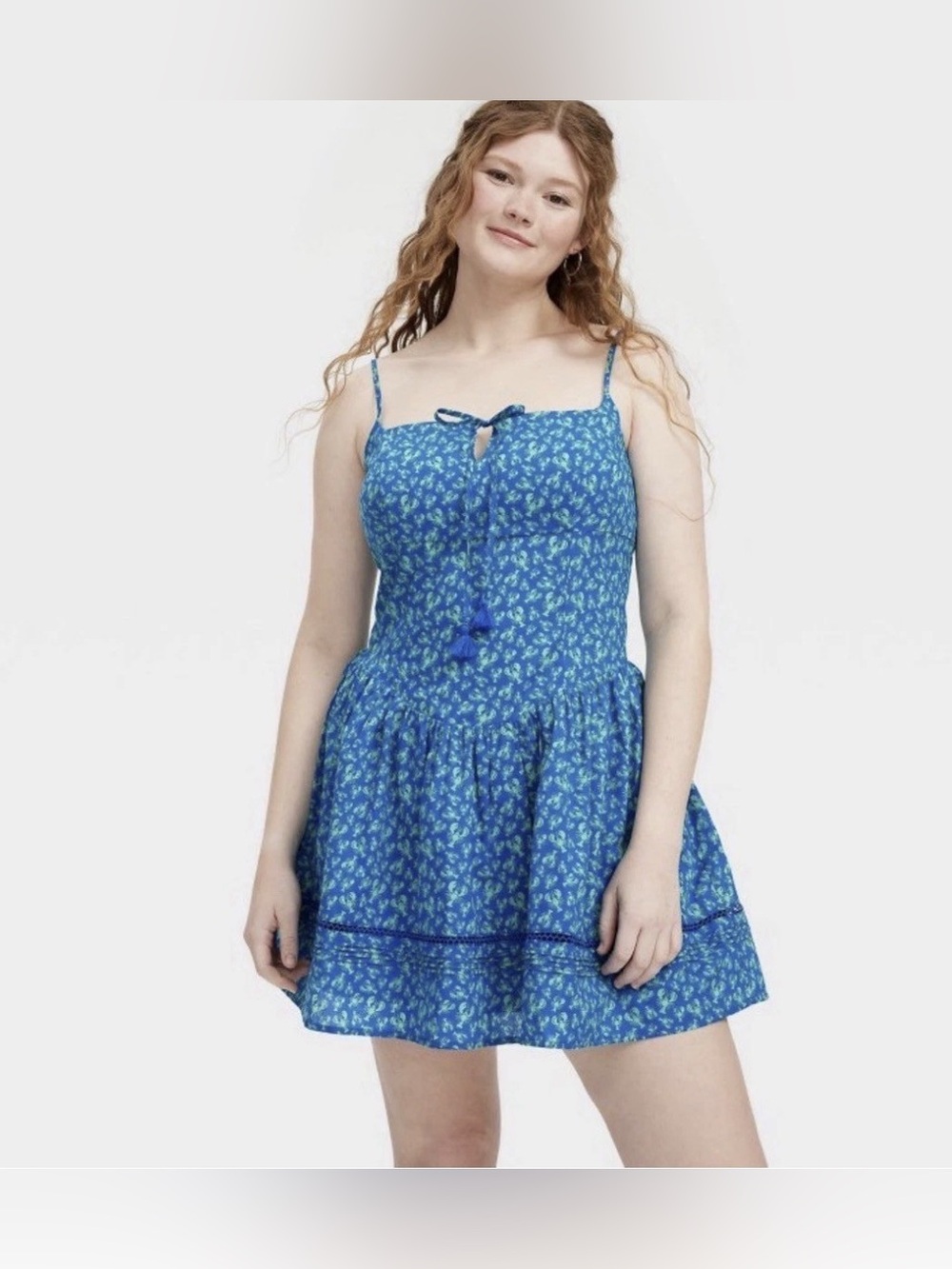 Roller Rabbit x Target
Lobsters Drop Waist Mini
Dress Cobalt Blue Size S
